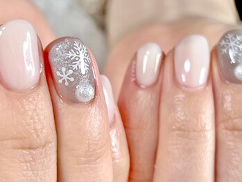 グレージュで優しく◎雪の結晶