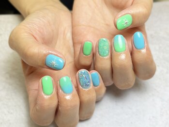 バーガンディ 鶴田(BURGUNDY)/夏グラデーション