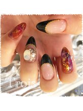 トロワ(Trois)/フレンチネイル