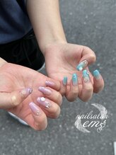 エム(em)/カラーグラデーション×バラ