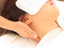 カオノツボ(kaonotubo)/施術風景