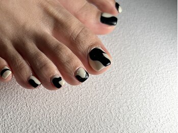 イオネイル(io nail)の写真/フットシャンプー&丁寧なケア付フットネイルで、足元から大人の魅力を引き出します◇