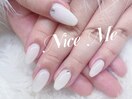 シンプルなクリアホワイトネイル