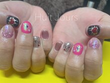 ユイットジョアーズ(Huit Jours)/個性派ショートネイル