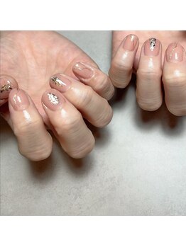 ムー(moo)/華奢ネイル