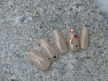 ネイルアンドアイラッシュサロン ミッタ(Mitta)/¥6600-