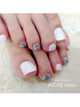 リッシュ ドゥ(RICHE deux)/夏定番！白ワンカラーネイル