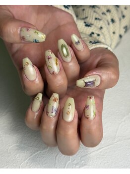 フラワービジューネイル