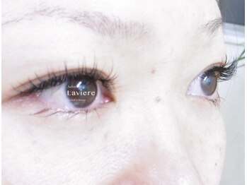 サロン ド ラヴィエール(salon de Laviere)/ 140本（片目70＋70）