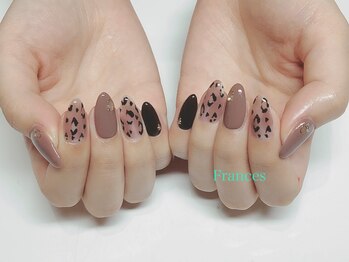 フランセス(Frances)/ヒョウ柄ネイル