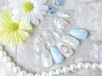 ピッピ 白金台店(peep PEEP)の写真/【プレミアムコース¥9980/贅沢マンスリープラチナコース¥11480】梅雨に咲く、洗練された大人上品ネイルを☆