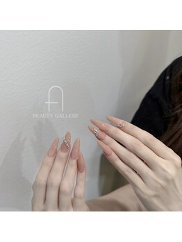 アルトビューティーギャラリー(ARTO beauty gallery)の写真/銀座で“理想の指先づくり”を-。自爪の形・厚み・クセを丁寧に確認し自然で美しいフォルムの長さだしを♪