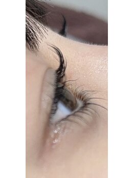 リム(Rim)の写真/LEDマツエク取り扱い◎モチの良さをご体感ください！貴方のお目元に合うカールで、ぱっちり明るい印象に♪