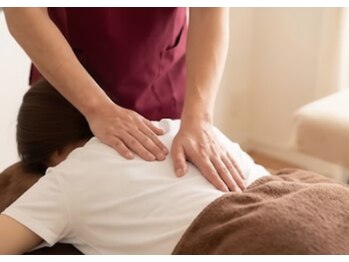 整体院あずみ/施術風景