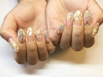 ラウト デコレーションアンドネイルサロン(Lauto Decoration&Nail Salon)/グラデーションネイル