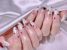 エムズ ネイルサロン(M2)/シンプルホワイトグラデーション