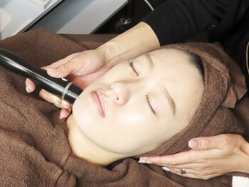 肌ホリック 綾瀬店(肌HOLIC)の写真/韓国のNK細胞培養液でしわやたるみをケア♪　ハリとツヤ溢れる素肌へ★