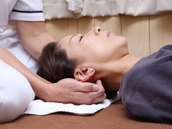 カイロプラクティック金子施術院/首の矯正