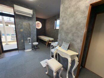 整体ゆうり 桂川店/女性も安心して通える整体