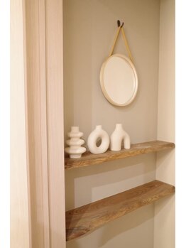 ホワイトアイ 甲府上石田(WHITE EYE)/【山梨/甲府】アイブロウ/眉毛