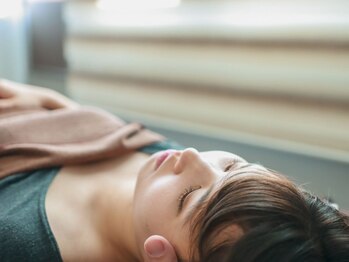シンク(SYNQ)の写真/【22：00～3:00まで営業！】深夜だけ営業のリラクゼーションサロン♪疲れた身体をもみほぐして不調を解消◎