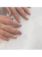 アンバー(Amber)/左右非対称ネイル☆