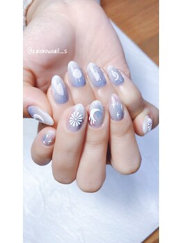 レインボーネイルズ(Rainbow nails)/ムーンネイル