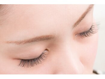 アイラッシュ フリーティエ(eyelash freetie)/幅広い年齢層から支持