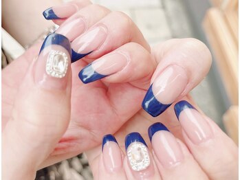 ブレスネイル(brace Nail)/大人ネイビーフレンチ