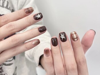 ティニコー(Tinicoo)の写真/【大久保駅徒歩30秒☆新大久保駅徒歩5分】大人可愛いデザインや個性派ネイルまで多様に対応致します♪