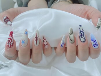 リンネイル 新大久保店(Rin Nail)の写真/[流行など豊富なアートネイルに対応OK/お色は1000色から選べる♪]ハイセンス＋低コスパでネイルが楽しめる