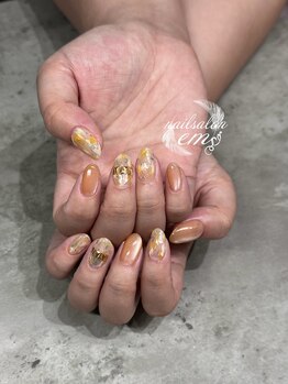 エム(em)/7・8月定額ネイル