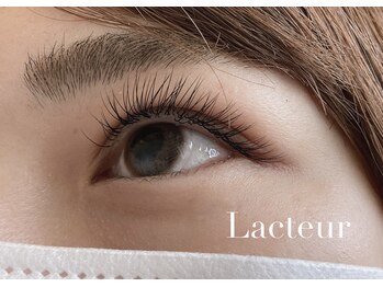 ラクトゥール(Lacteur)/セーブル160本◆華やかな印象