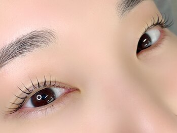 リトマス(LITMUS)/1番似合うまつげは？