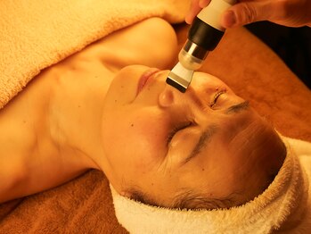 ビューティーアキラ(Beauty Akira)/超音波毛穴洗浄