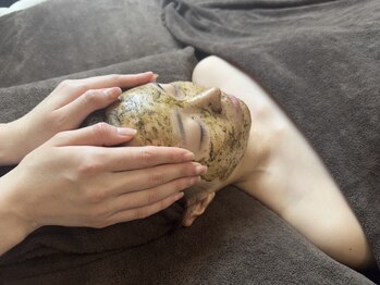 リジェ(Rege)の写真/《ザラつき/黒ずみ/ポツポツ/いちご鼻が気になる方に》最高級品質のエクソソーム使用で毛穴レス美肌へ＊