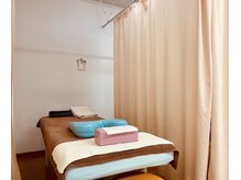 朱雀整骨院の雰囲気（半個室なプライベート空間でリラックス！）