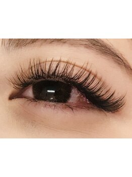 ボリュームのある目元にしたい