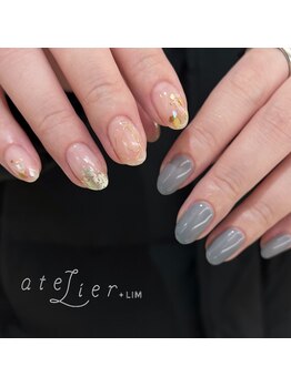 アトリエ プラス リム(atelier +LIM)/左右対称ネイル