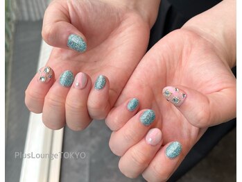 プルースラウンジ トウキョウ(Plus Lounge TOKYO)/グリッター×ビジューネイル♪