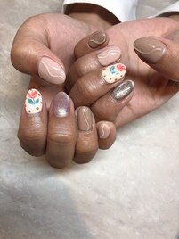 手書きフラワーネイル
