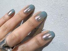 ノラ ミナミアオヤマ(NORA MINAMIAOYAMA)/ブルーミラーグラデーション