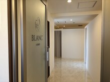 ブランシュ 8条通店(BLANC')/店内入り口