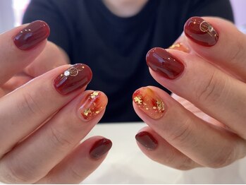 マール(maaru)の写真/ネイルが初めての方でも、久々にネイルしたい方も経験豊富なネイリスト在籍なのでお任せください◇