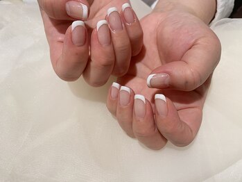 ヴィヴィアンビューティ ネイルアンドアイ Viviean Beauty Nail & Eye/フレンチネイル