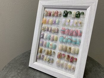 リリ(Rili)/カラフルニュアンスネイル