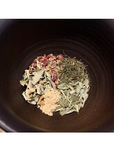 ユズリハ(Yuzuriha)/冷えや女性のお悩みにオススメ☆