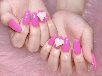 ミヤ ネイル 鶴見店(MIYA nail)の写真/トレンドや季節に合わせたカラー・パーツを豊富にご用意☆あなただけのオリジナルデザインをご提案します♪