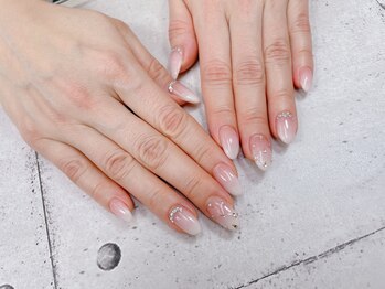 ネイル ビューティーマジック 葛西本店/ホワイトグラデーションネイル