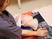 ほねつぎ 牛久はりきゅう接骨院の雰囲気（デスクワークでの肩こり★リフトUP・小顔効果・食いしばり緩和◎）